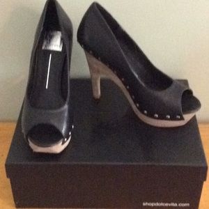 Size 6 Dolce Vita Pumps